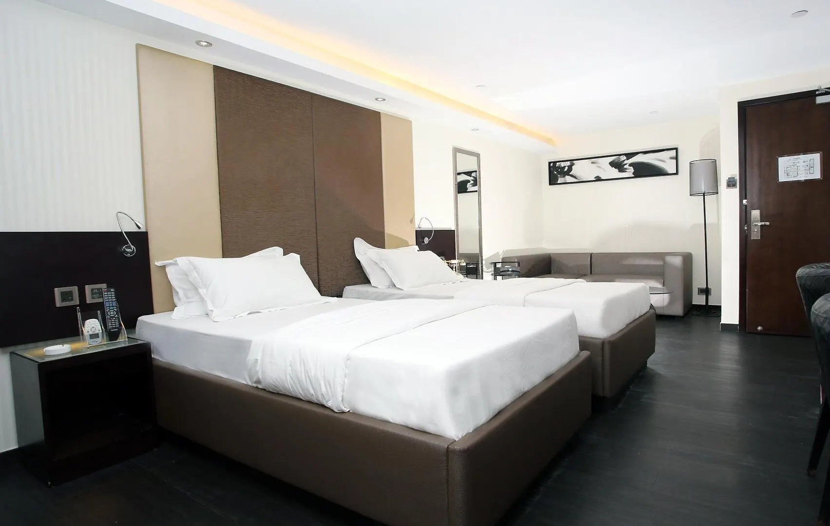 The Ten Hotel Kowloon  3*, Kowloon (Hong Kong)